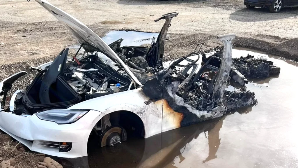 Major 10 Reasons For Why Electric Cars Are Bad